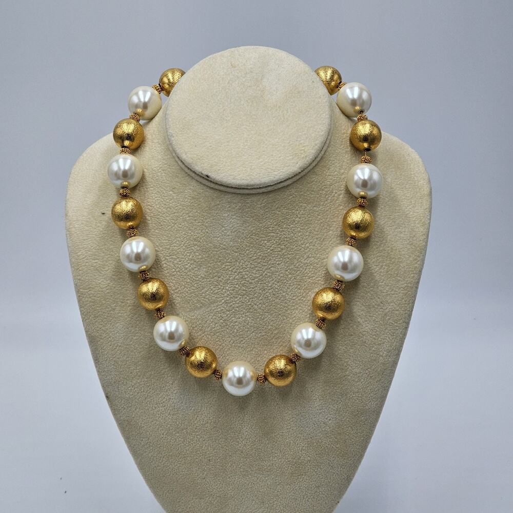 VTG Anne Klein Faux Pearl & Gold Tone Bead Necklace Chunky Toggle